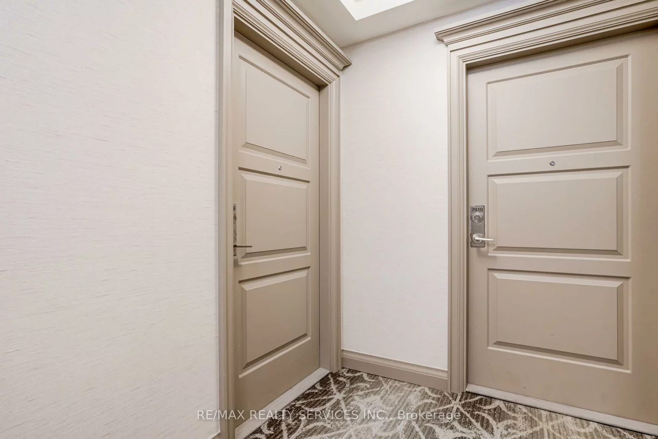 36, Elm, Fairview, Mississauga