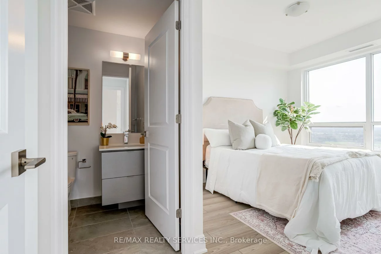 36, Elm, Fairview, Mississauga