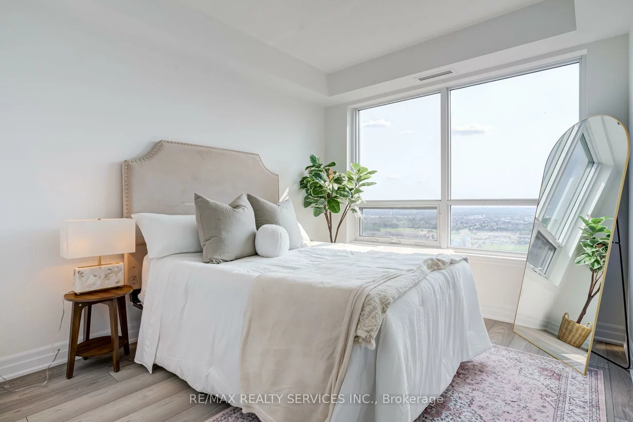 36, Elm, Fairview, Mississauga