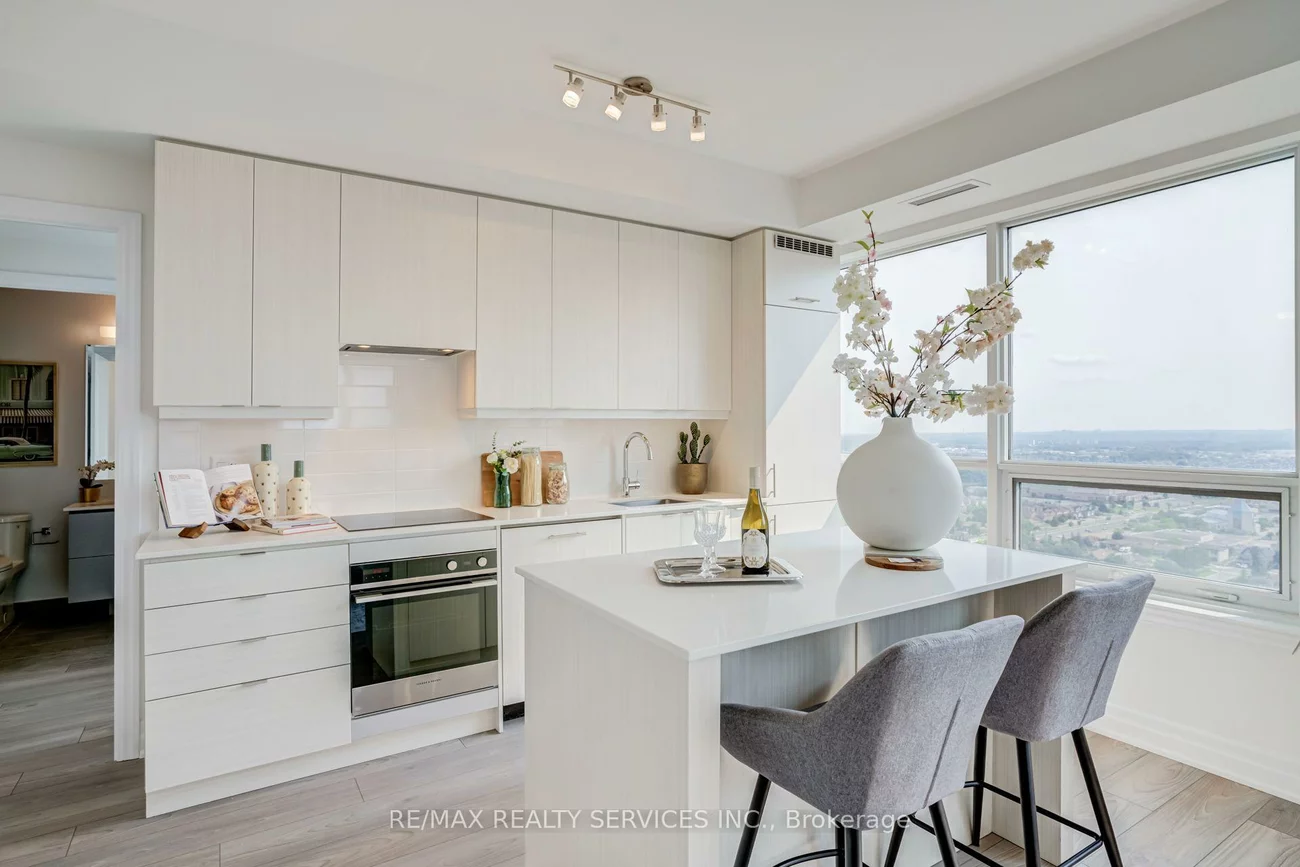 36, Elm, Fairview, Mississauga
