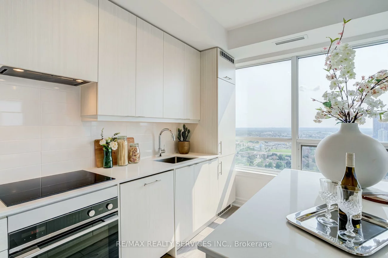36, Elm, Fairview, Mississauga