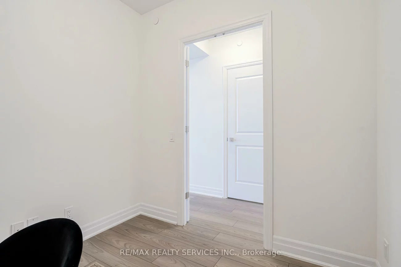 36, Elm, Fairview, Mississauga