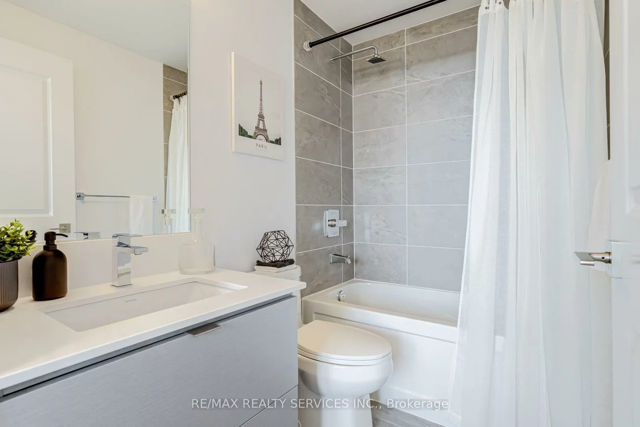 36, Elm, Fairview, Mississauga