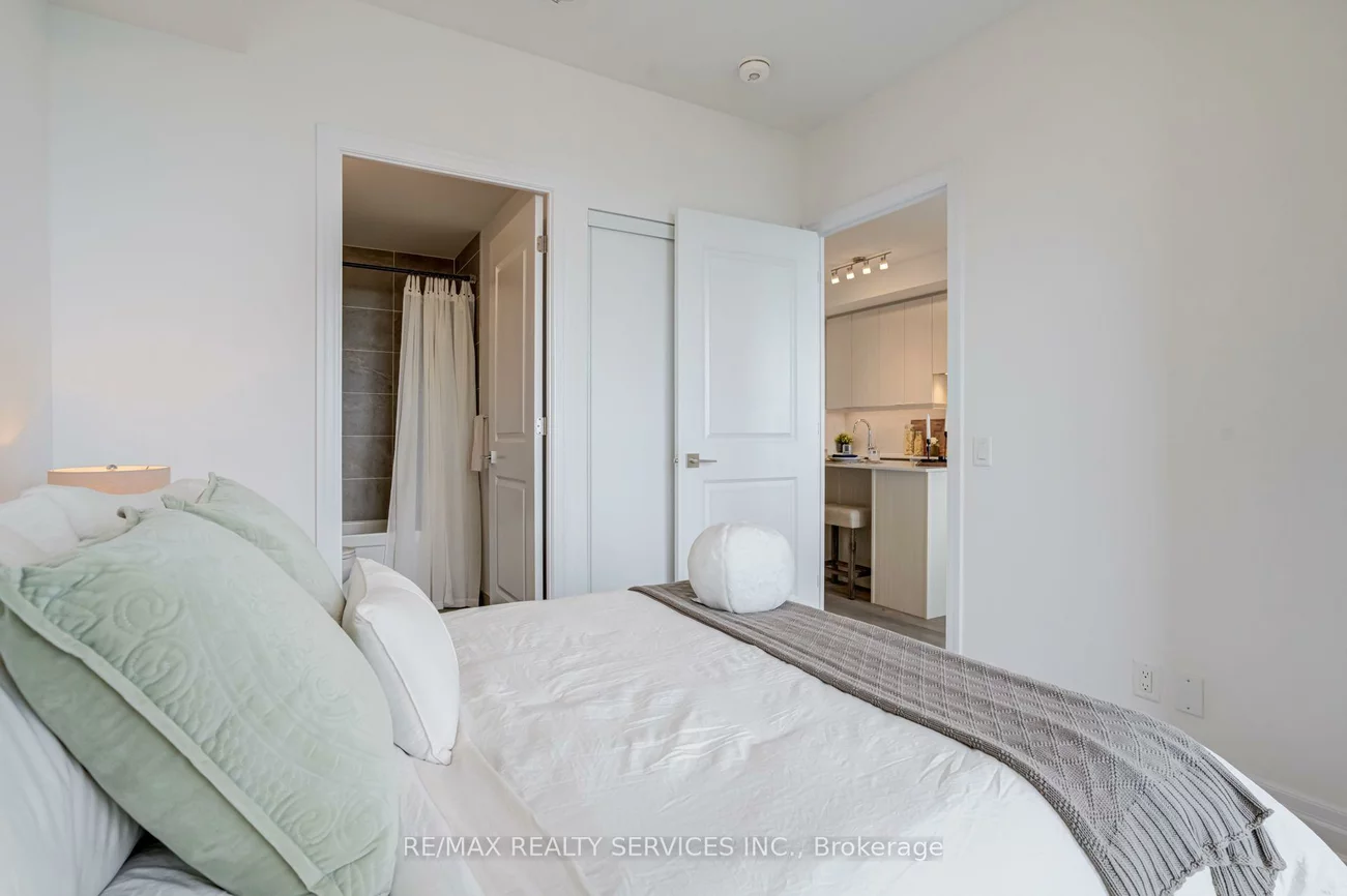 36, Elm, Fairview, Mississauga