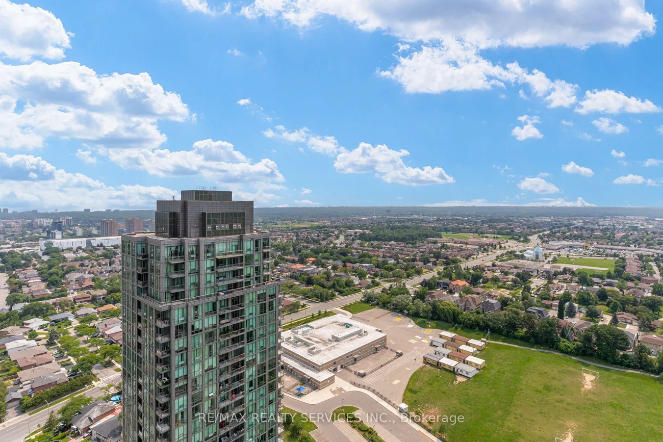 36, Elm, Fairview, Mississauga