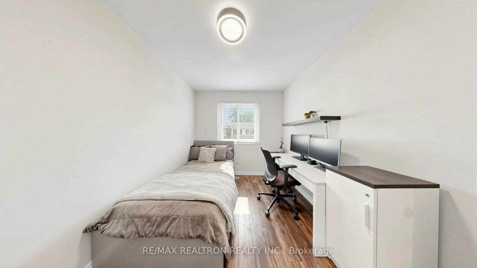 2445, Homelands, Sheridan, Mississauga