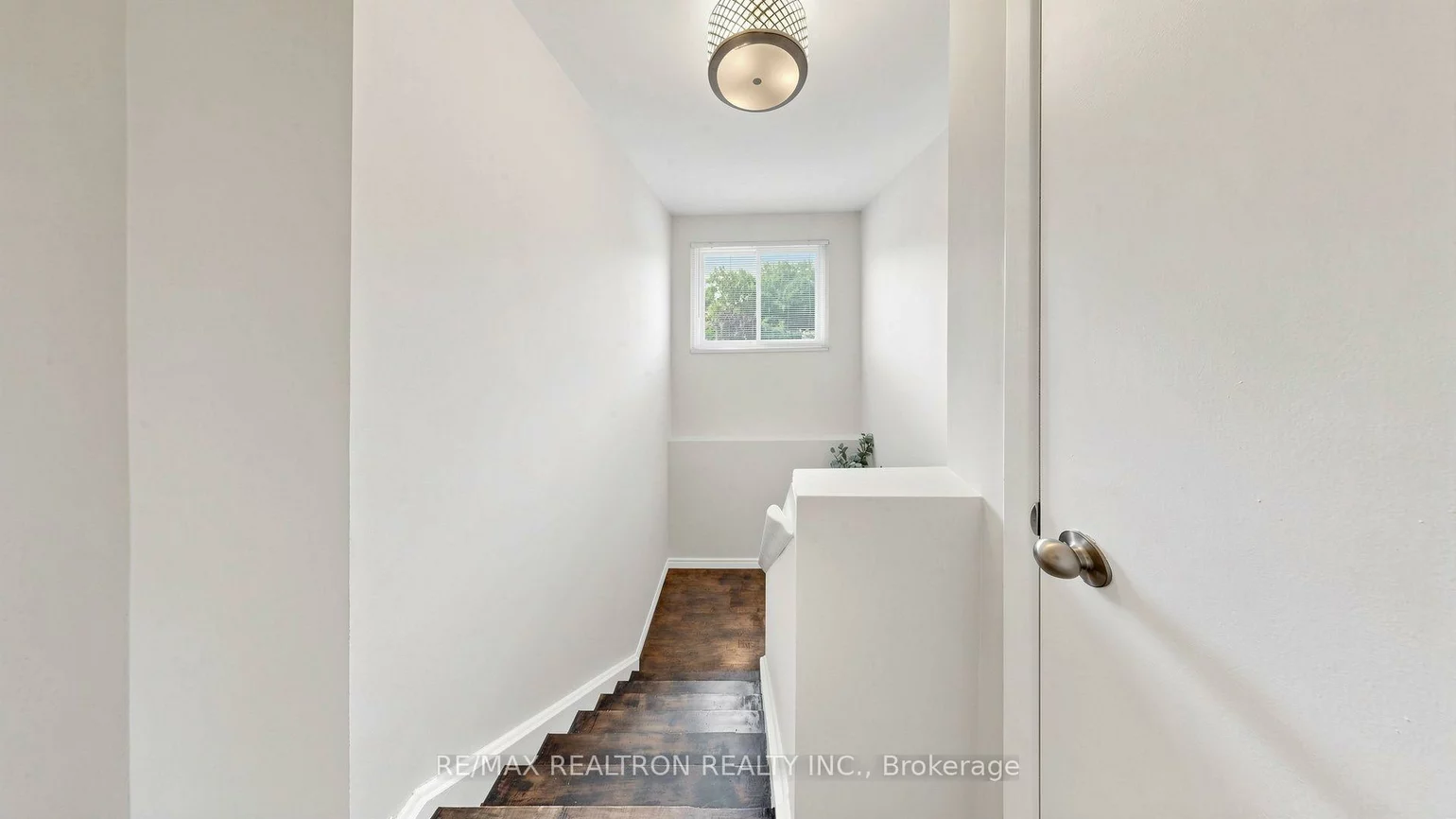 2445, Homelands, Sheridan, Mississauga