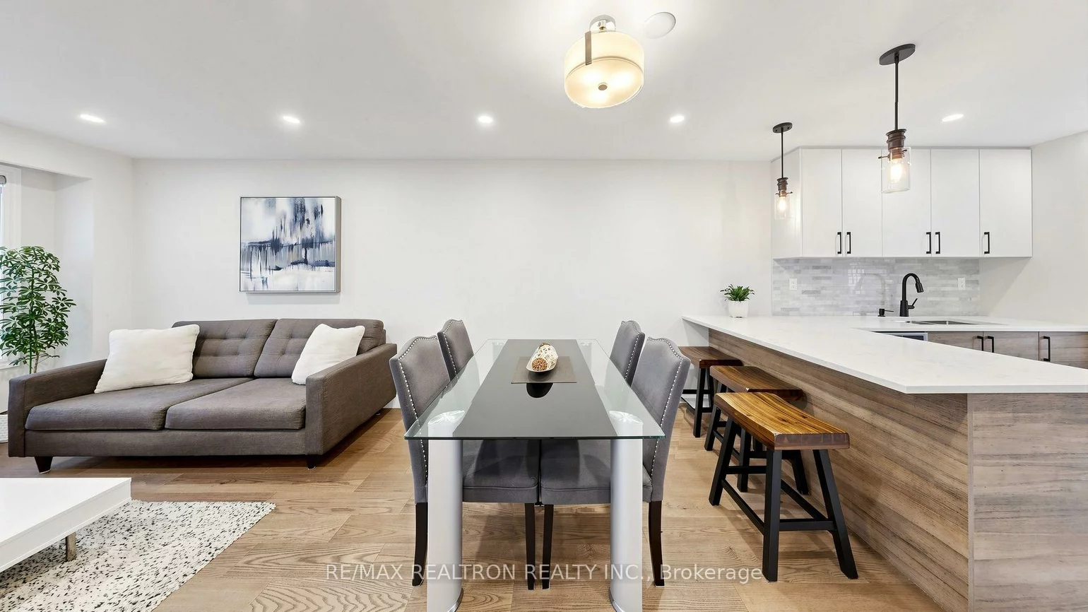 2445, Homelands, Sheridan, Mississauga