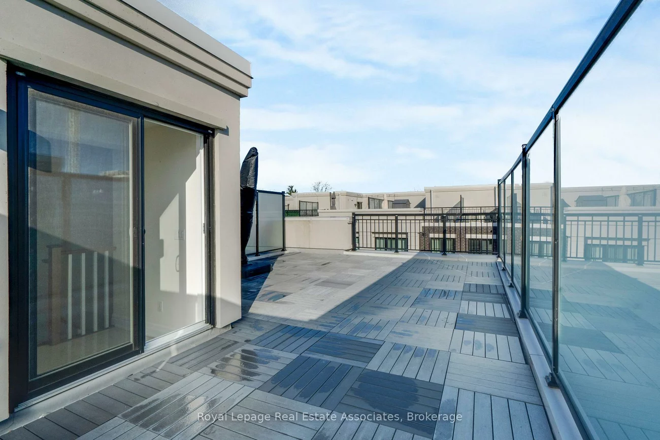 657, Cricklewood, Mineola, Mississauga