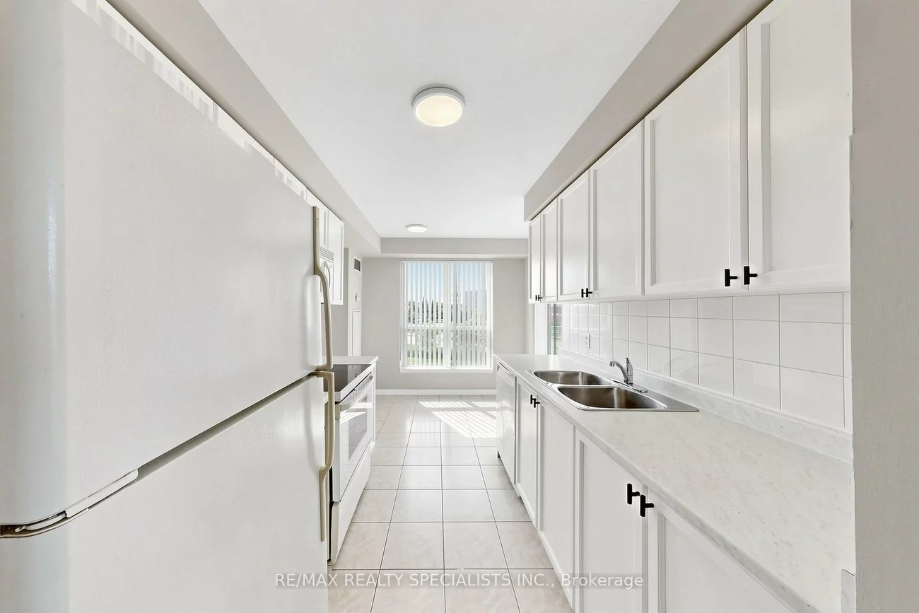 4879, Kimbermount, Central Erin Mills, Mississauga