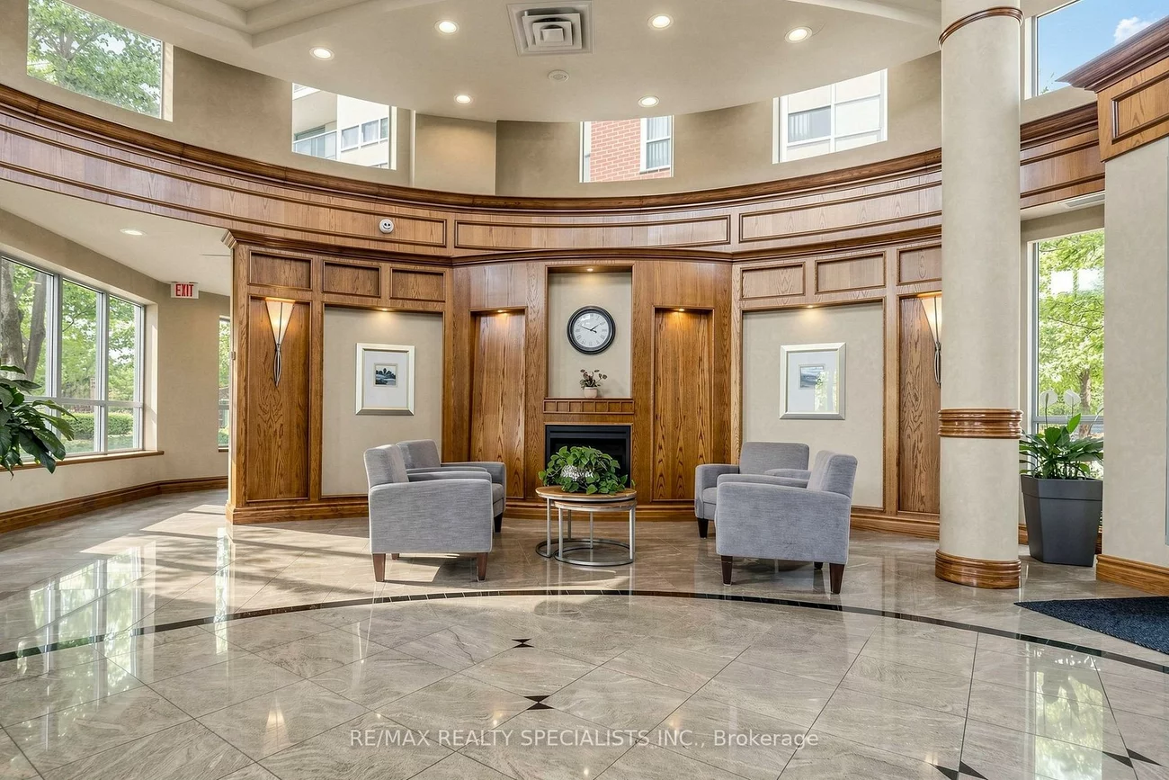 4879, Kimbermount, Central Erin Mills, Mississauga