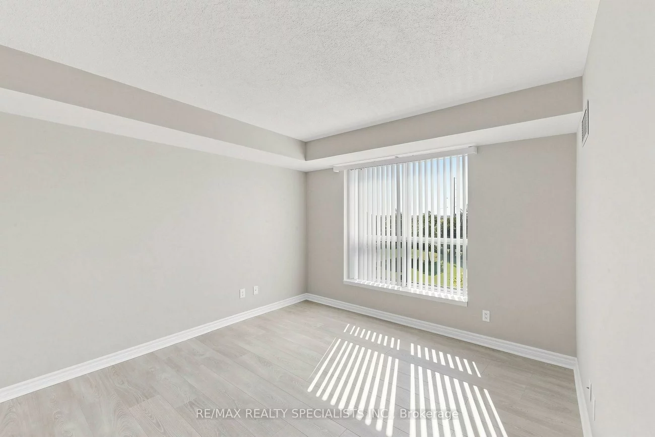 4879, Kimbermount, Central Erin Mills, Mississauga
