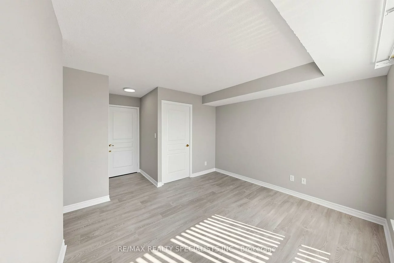 4879, Kimbermount, Central Erin Mills, Mississauga