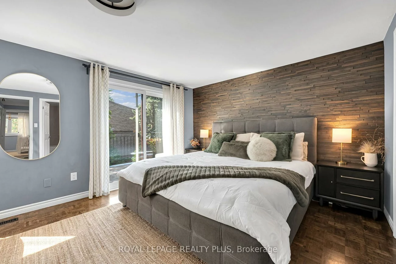 3395, Cliff, Mississauga Valleys, Mississauga
