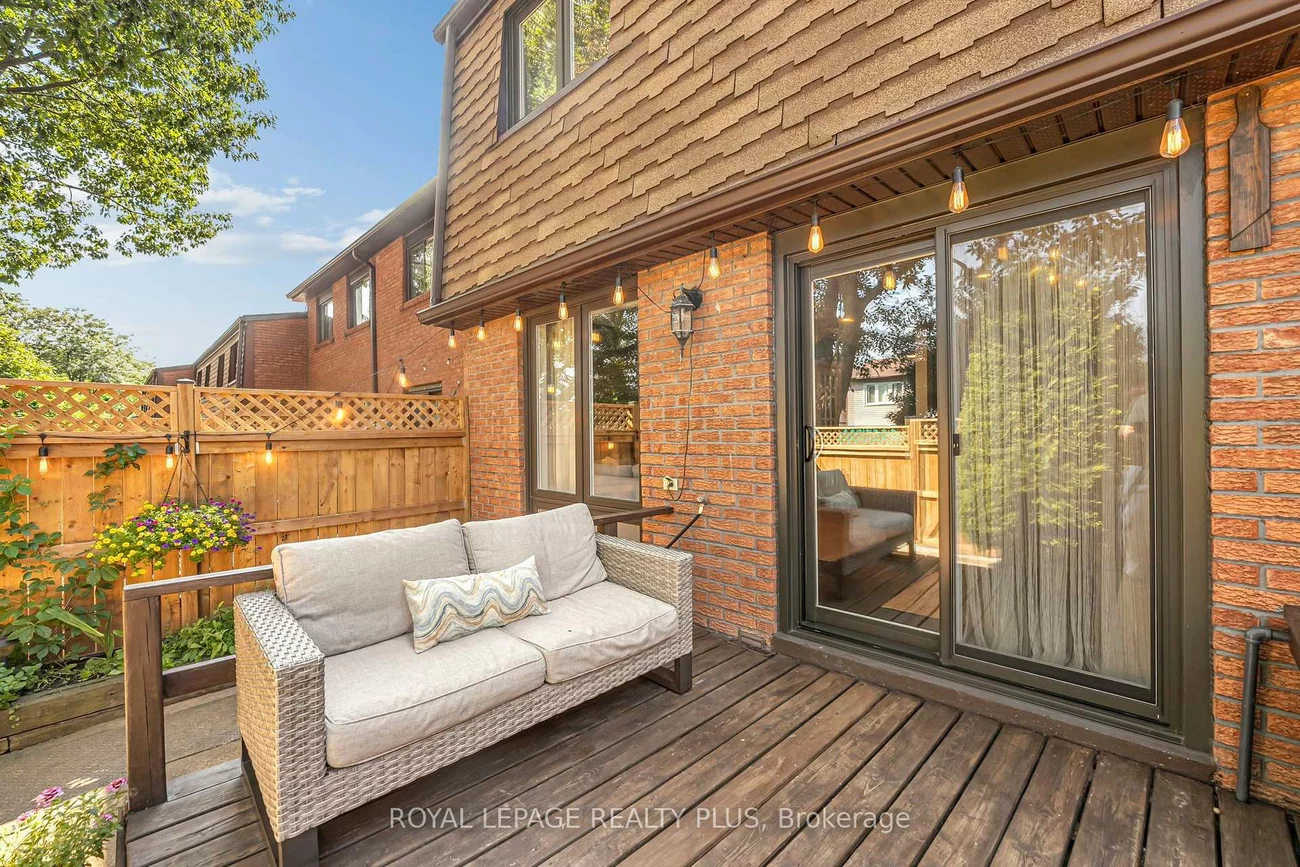 3395, Cliff, Mississauga Valleys, Mississauga