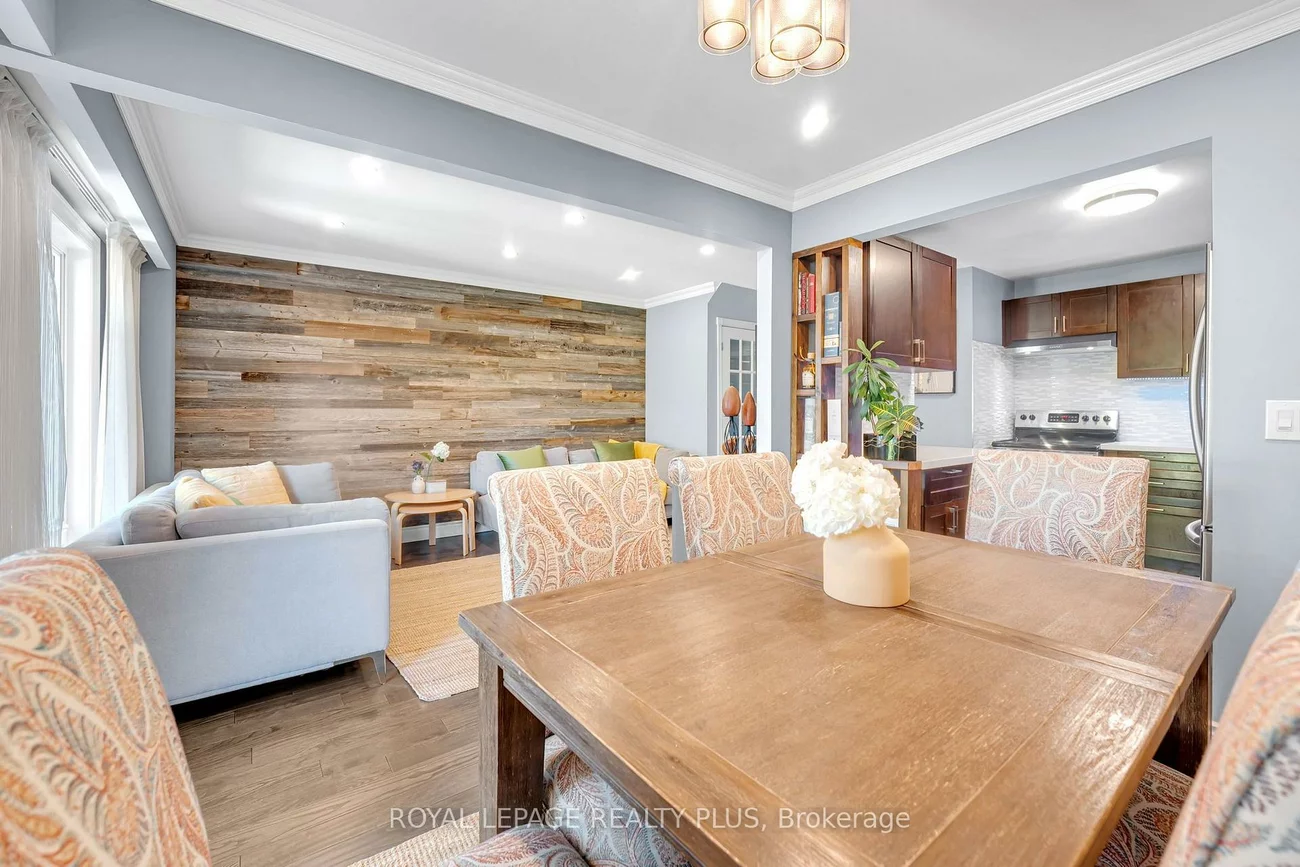 3395, Cliff, Mississauga Valleys, Mississauga