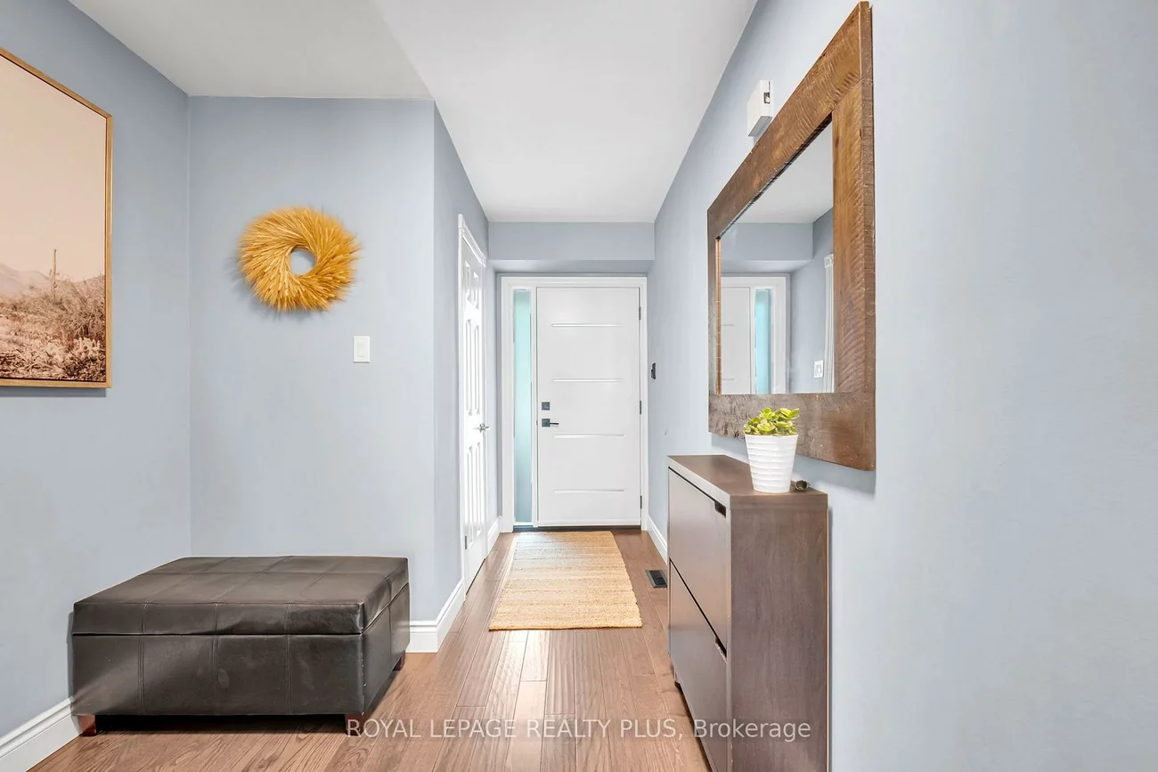 3395, Cliff, Mississauga Valleys, Mississauga