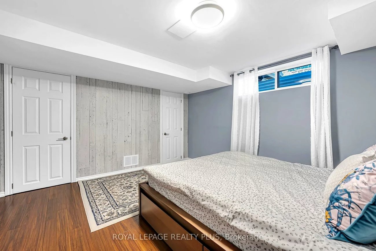 3395, Cliff, Mississauga Valleys, Mississauga
