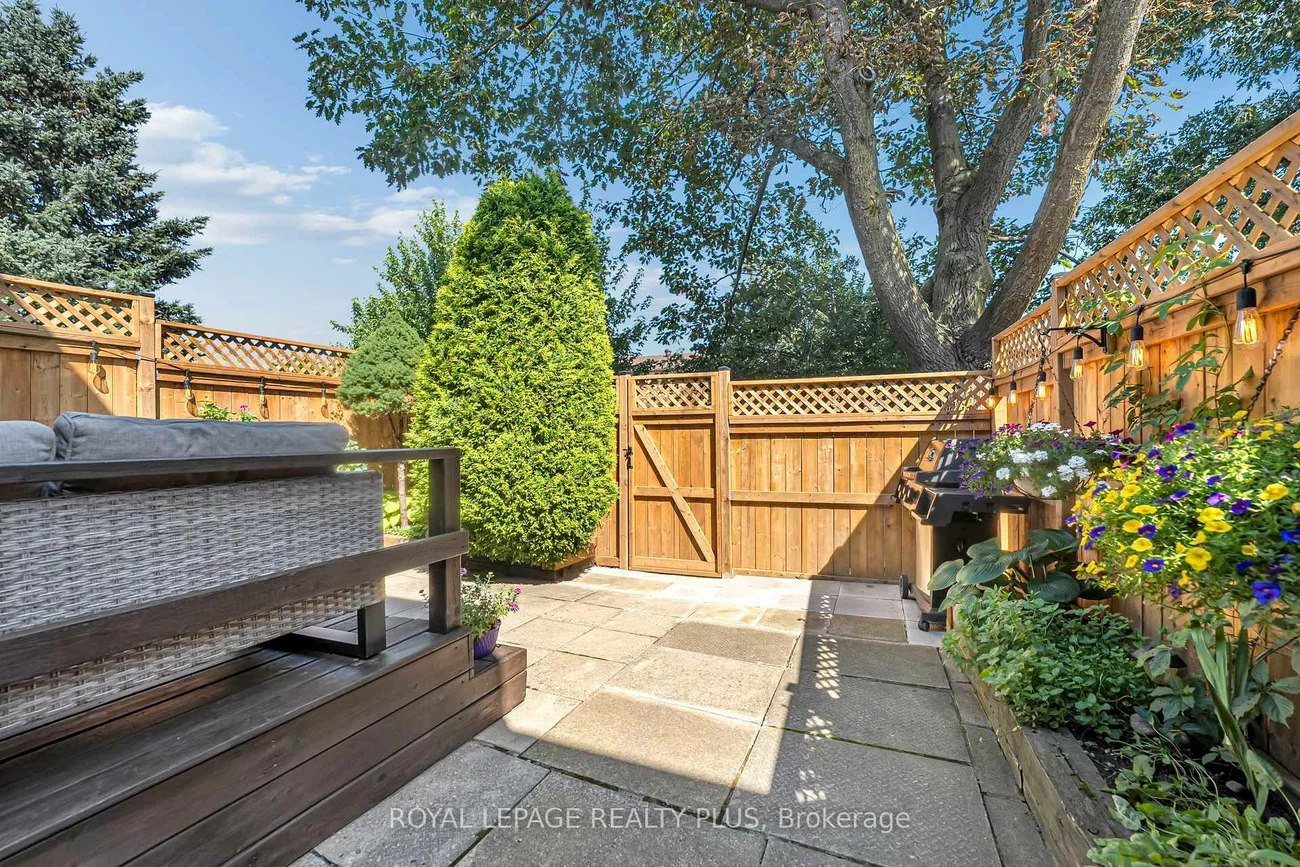 3395, Cliff, Mississauga Valleys, Mississauga