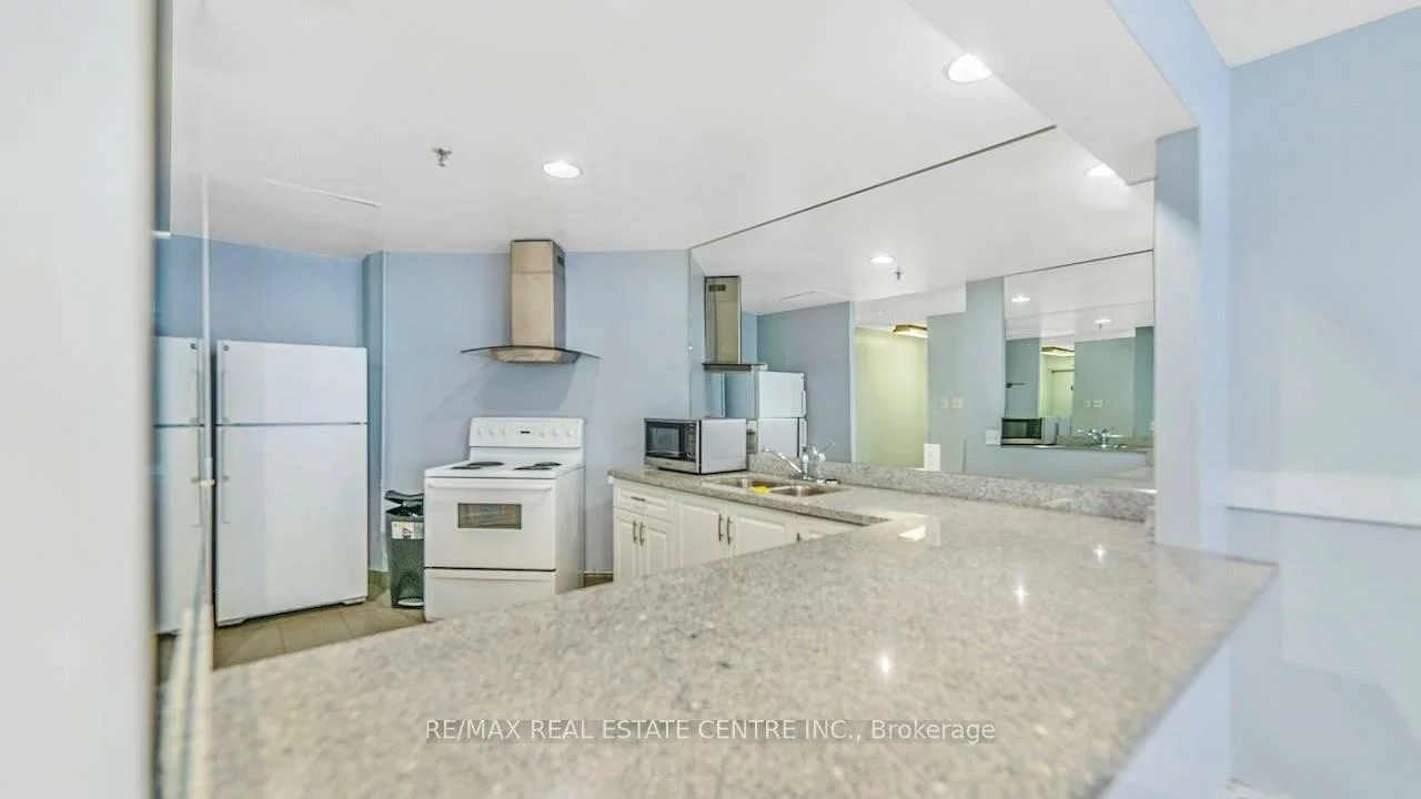 25, Trailwood, Hurontario, Mississauga