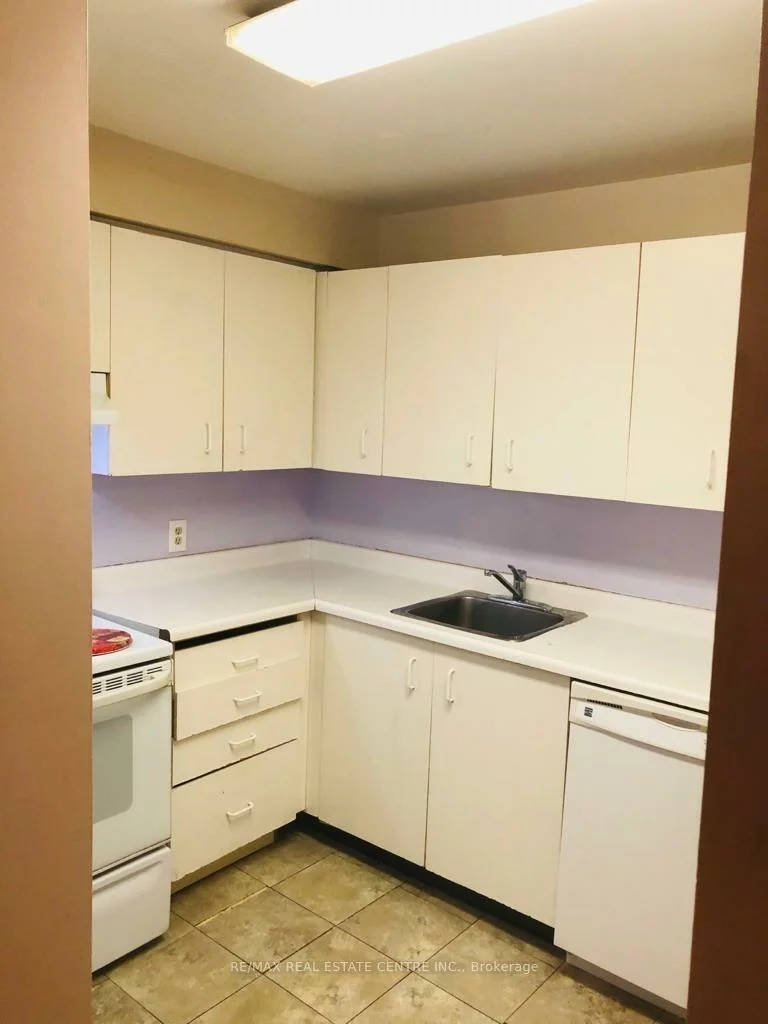 25, Trailwood, Hurontario, Mississauga