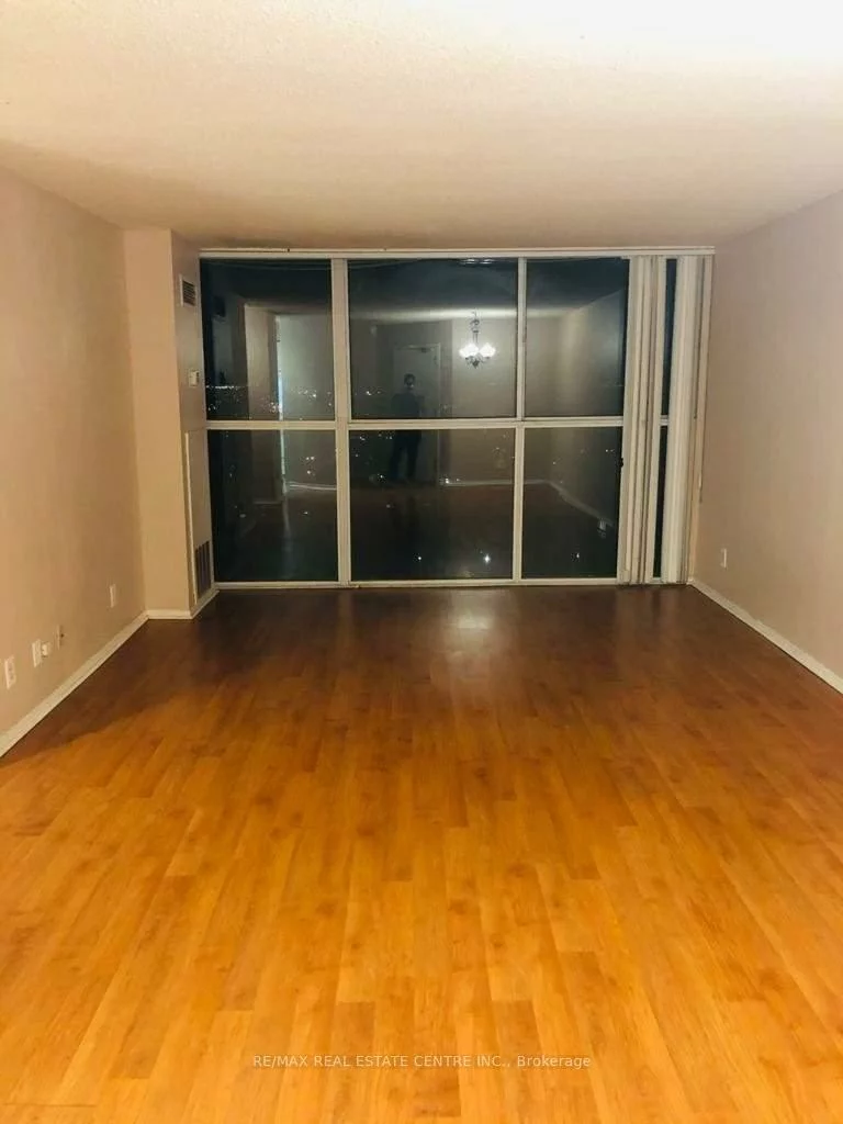 25, Trailwood, Hurontario, Mississauga