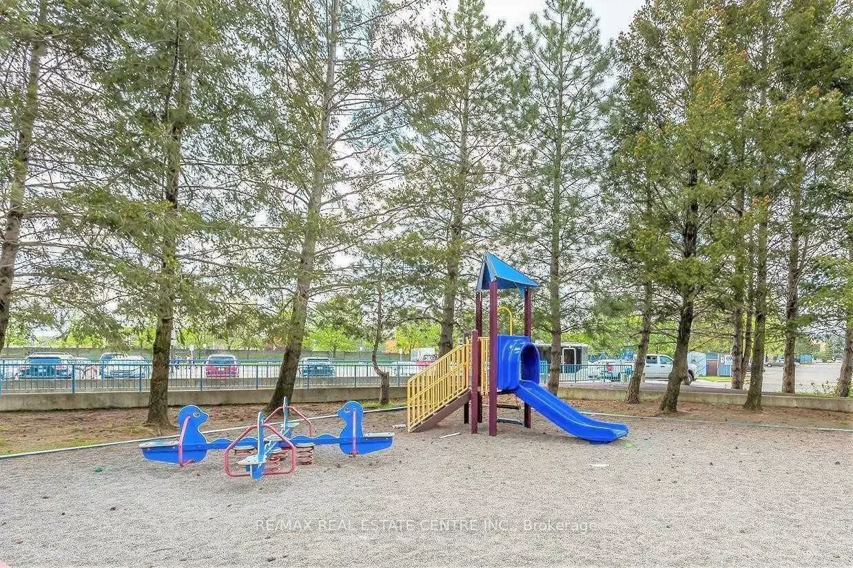 25, Trailwood, Hurontario, Mississauga