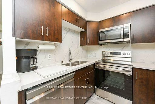 7405, Goreway, Malton, Mississauga