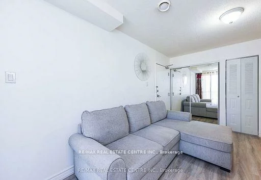 7405, Goreway, Malton, Mississauga