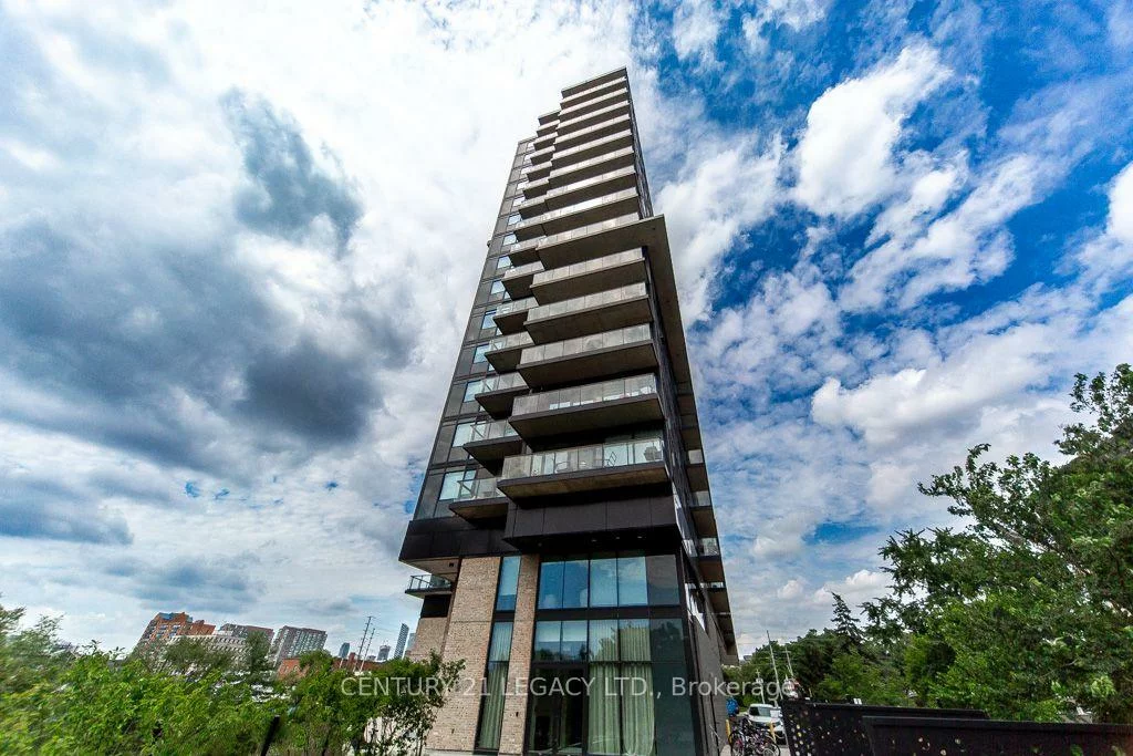 86, Dundas, Cooksville, Mississauga