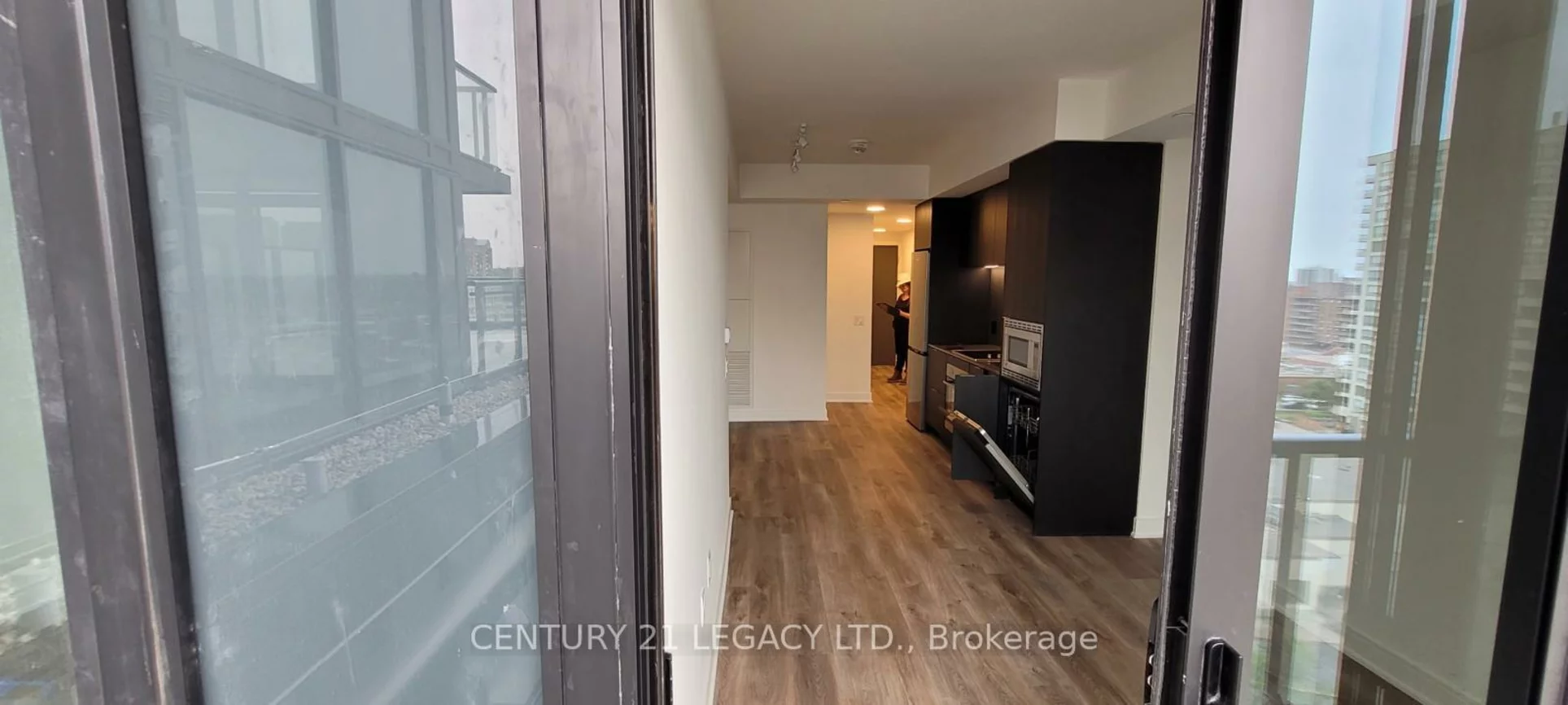 86, Dundas, Cooksville, Mississauga