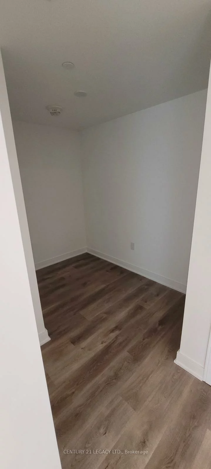 86, Dundas, Cooksville, Mississauga