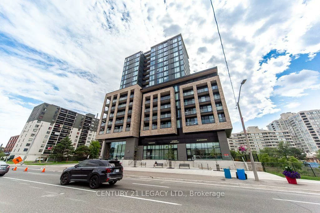 86, Dundas, Cooksville, Mississauga