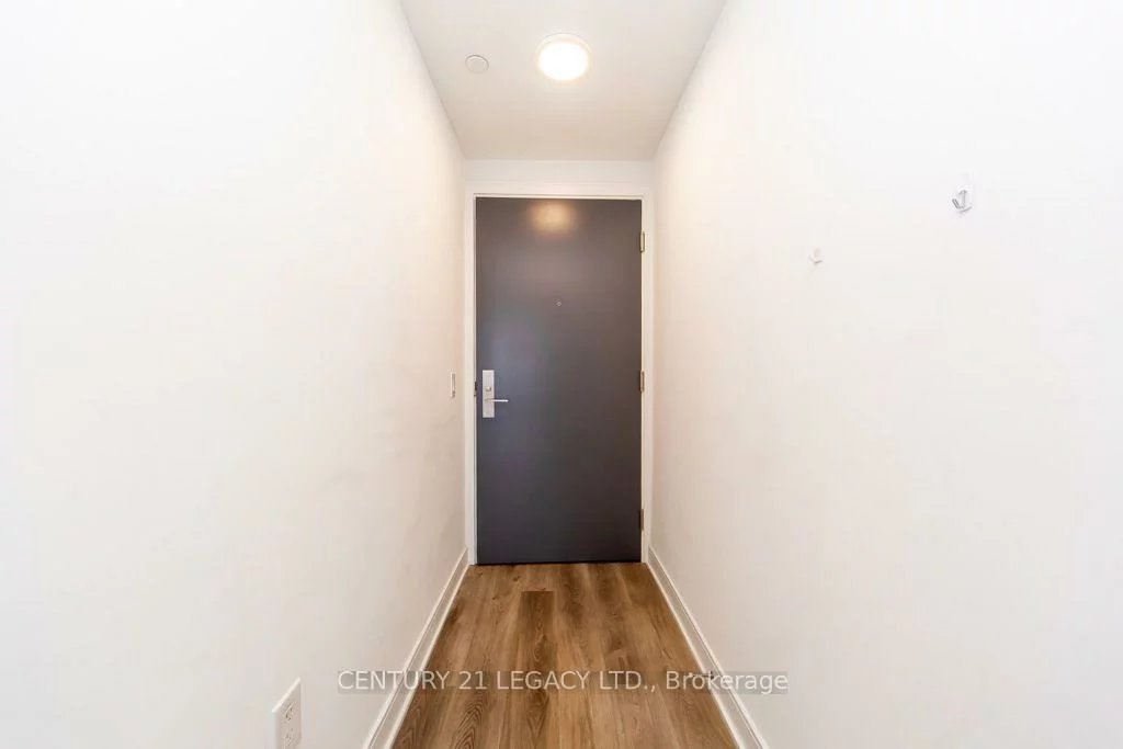 86, Dundas, Cooksville, Mississauga