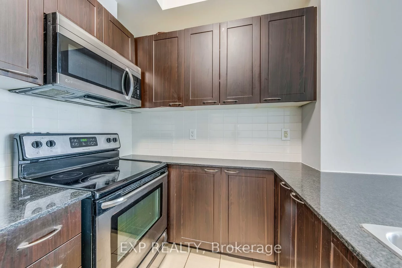385, Prince Of Wales, City Centre, Mississauga