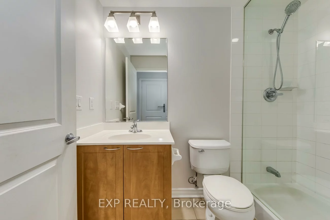 385, Prince Of Wales, City Centre, Mississauga