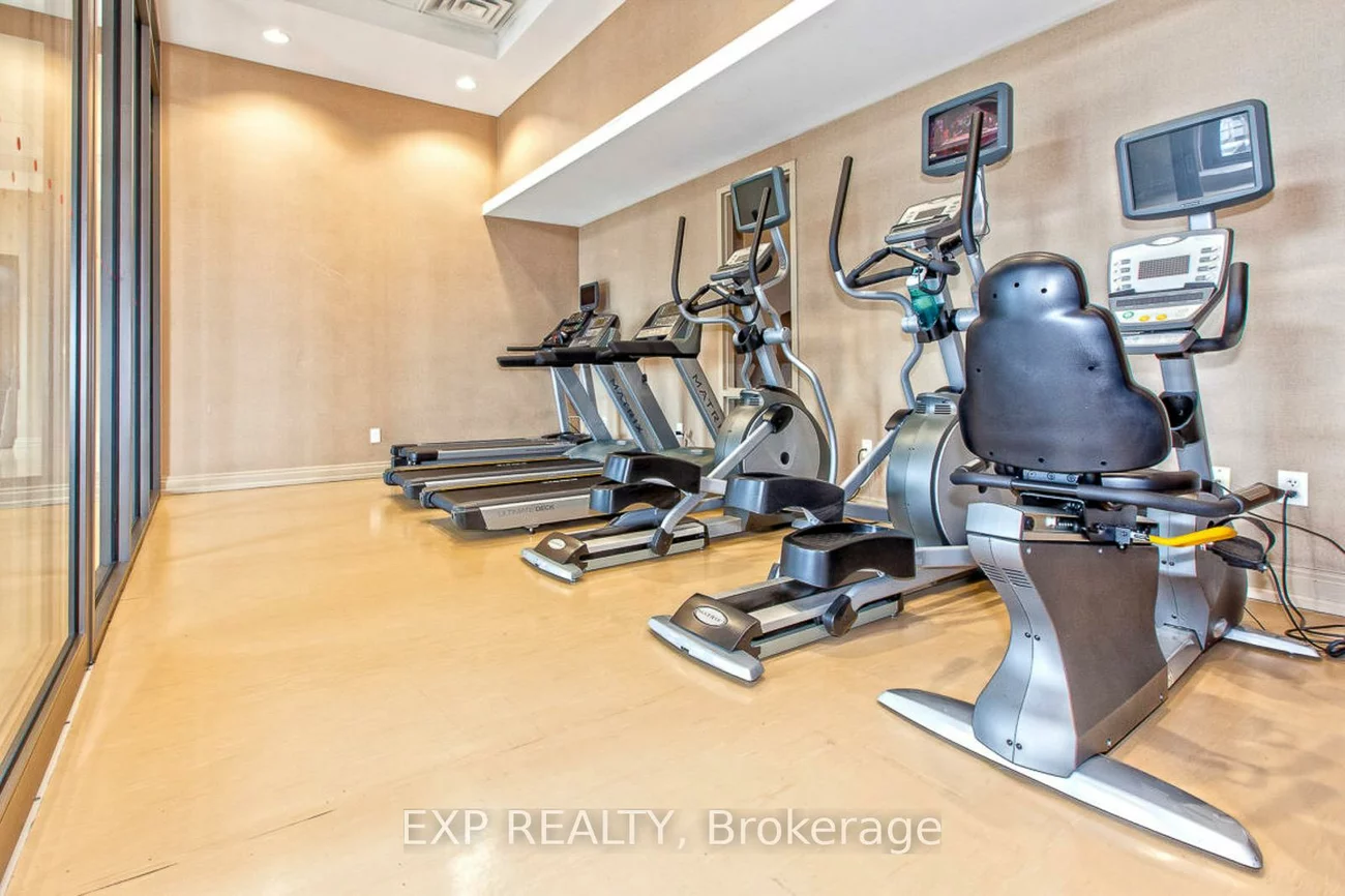 385, Prince Of Wales, City Centre, Mississauga