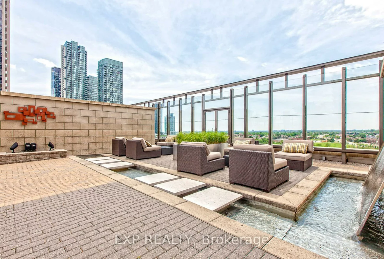 385, Prince Of Wales, City Centre, Mississauga