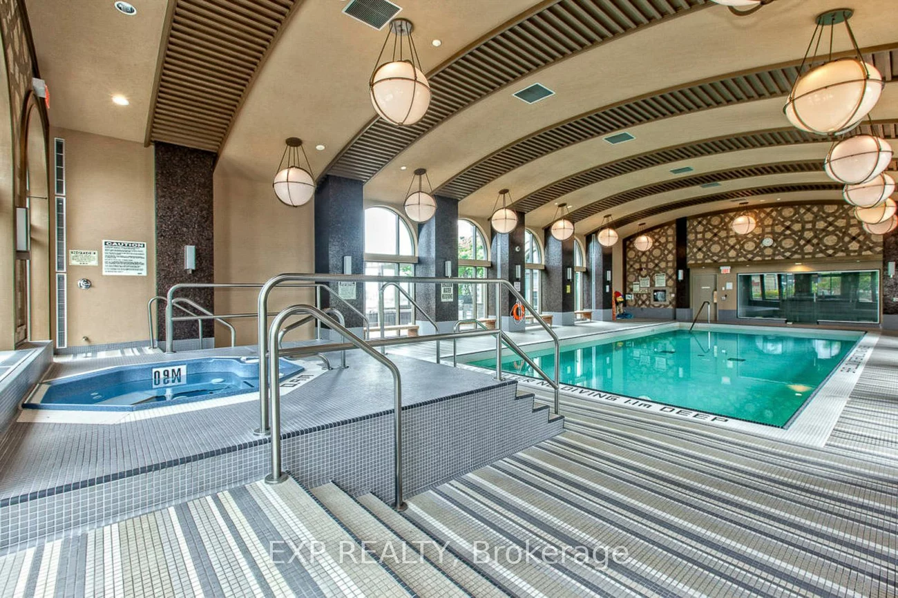 385, Prince Of Wales, City Centre, Mississauga