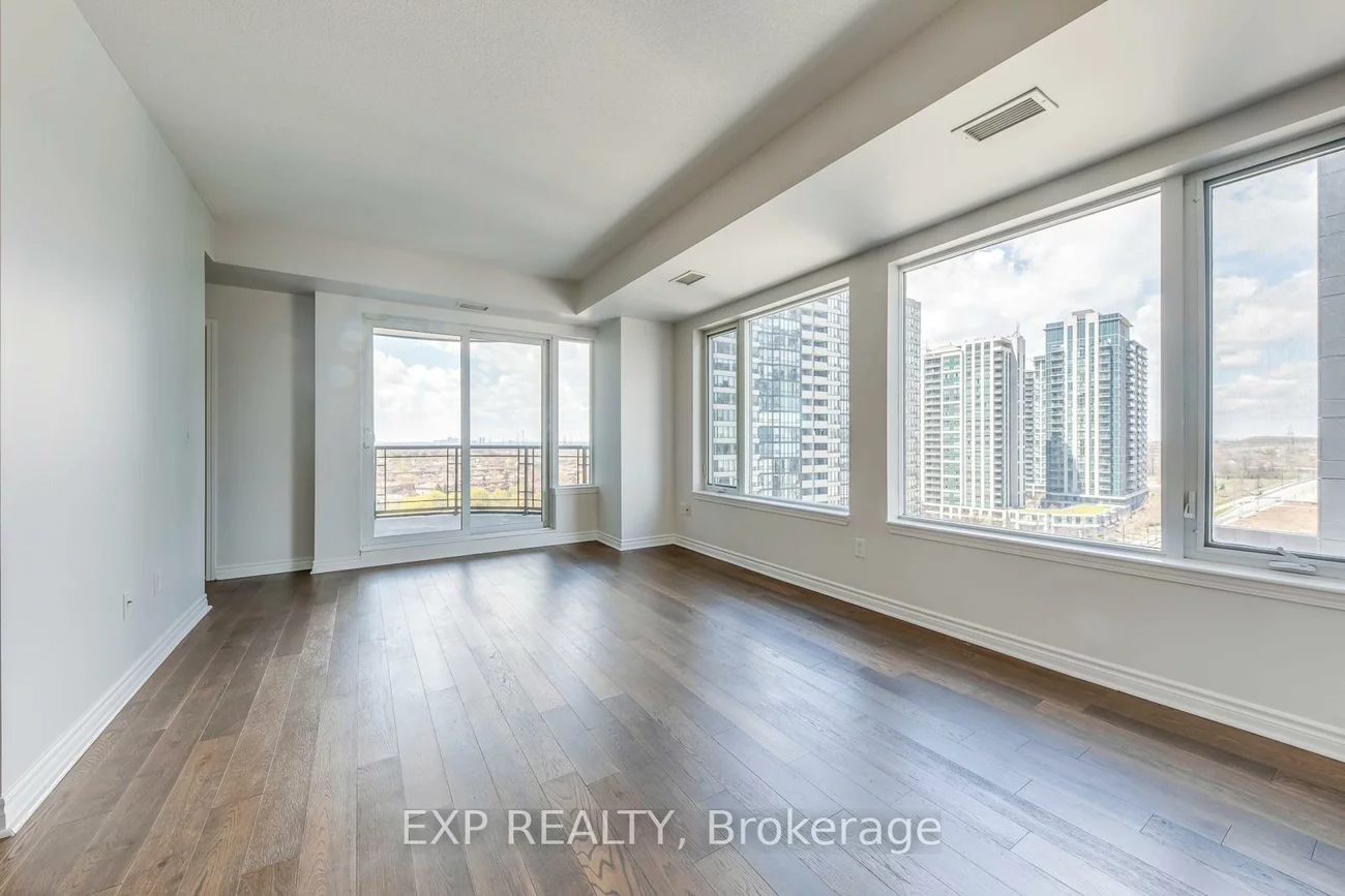 385, Prince Of Wales, City Centre, Mississauga