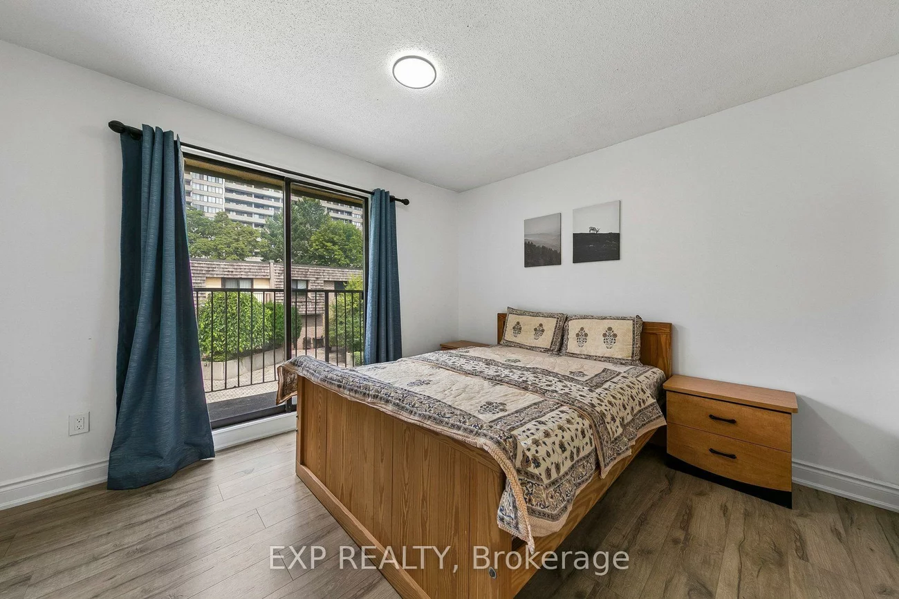 1250, Mississauga Valley, Mississauga Valleys, Mississauga