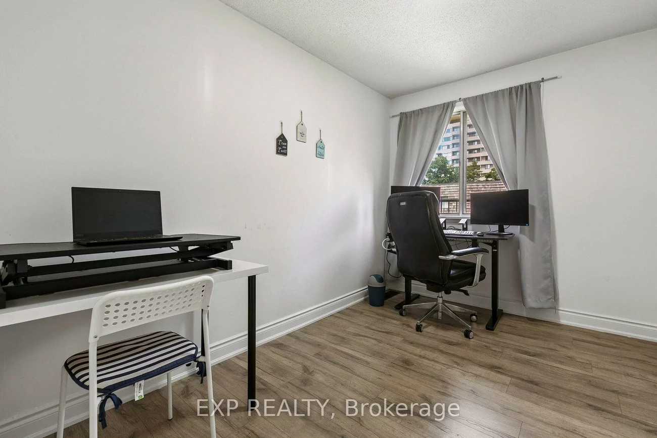 1250, Mississauga Valley, Mississauga Valleys, Mississauga