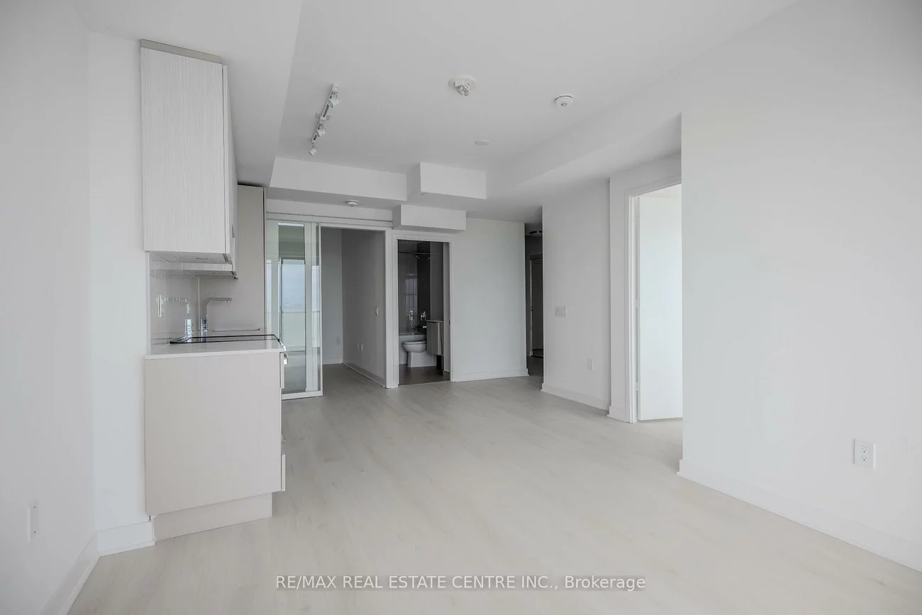 3900, Confederation Pkwy, City Centre, Mississauga