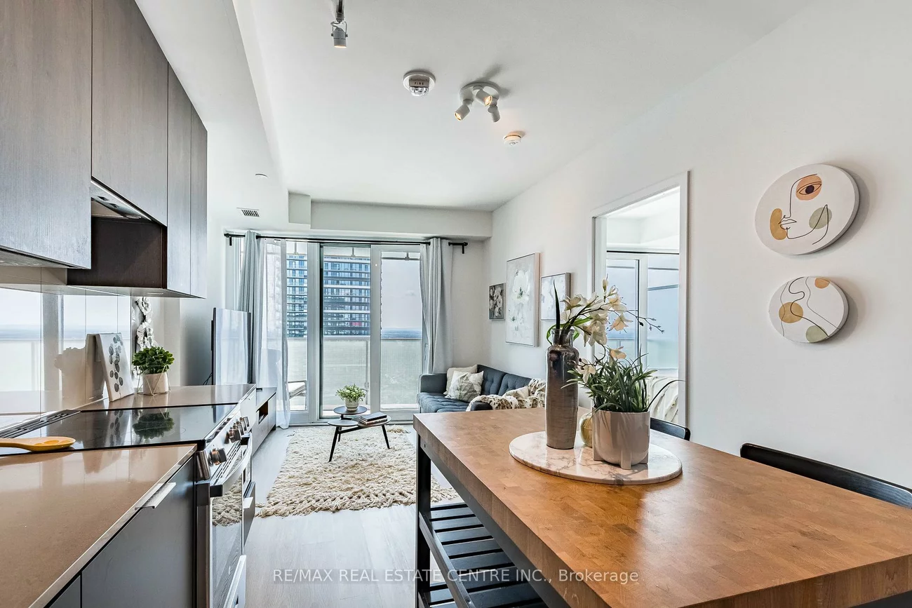 3900, Confederation Pkwy, City Centre, Mississauga