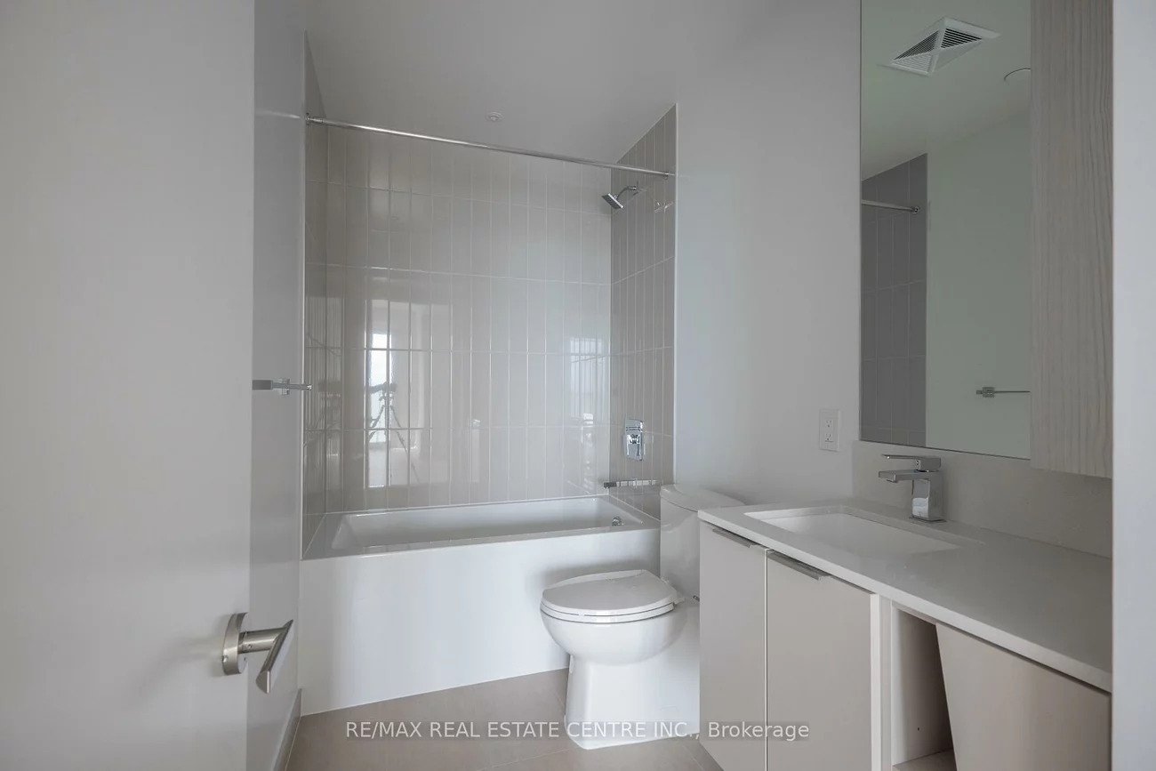 3900, Confederation Pkwy, City Centre, Mississauga