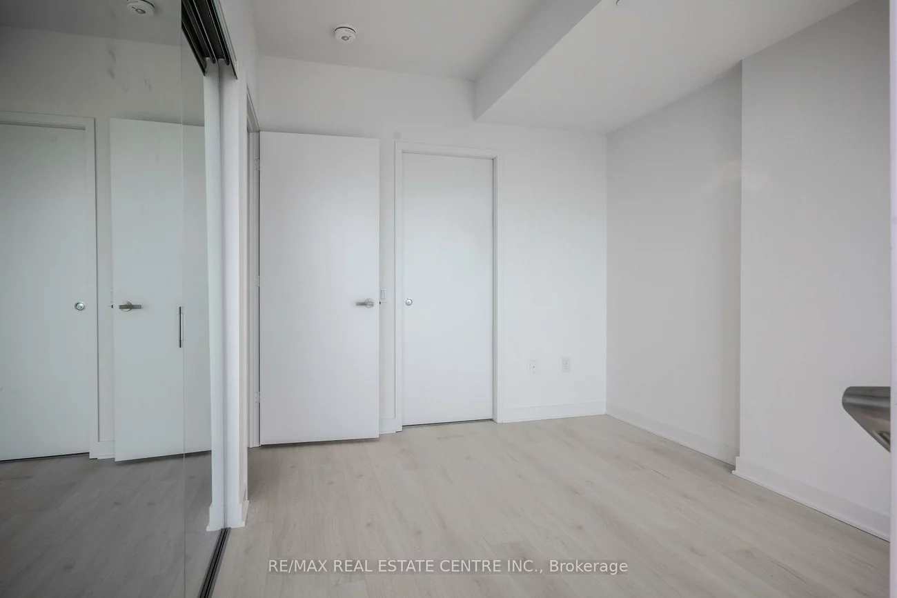 3900, Confederation Pkwy, City Centre, Mississauga