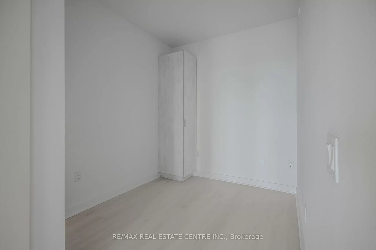 3900, Confederation Pkwy, City Centre, Mississauga