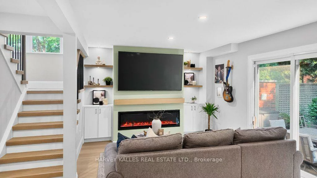 1160, Walden, Clarkson, Mississauga
