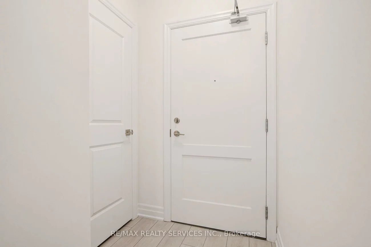 30, Elm, Fairview, Mississauga