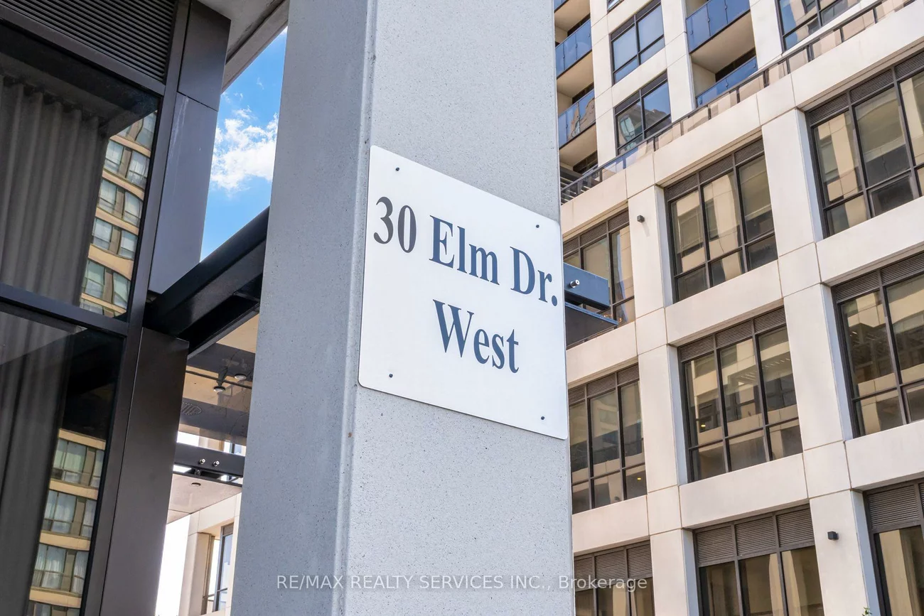 30, Elm, Fairview, Mississauga